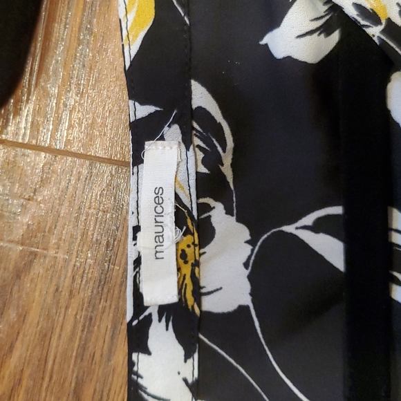 Maurices Floral Popover Blouse - Picture 8 of 8